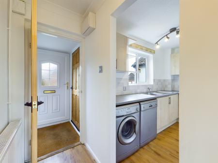 2 bedroom Semi-detached house to let in Cloverfield, Lychpit, Basingstoke, RG24