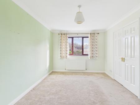 4 bedroom Detached house for sale in Thyme Close, Chineham, Basingstoke, RG24