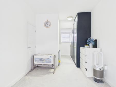 3 bedroom Town house for sale in Wilson Crescent, Chapel Gate, Basingstoke, RG21