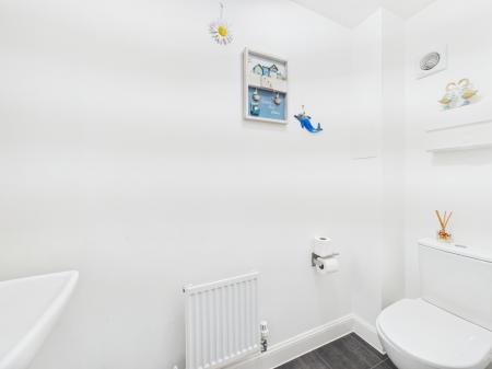 3 bedroom Town house for sale in Wilson Crescent, Chapel Gate, Basingstoke, RG21