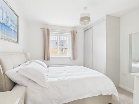 3 bedroom Detached house for sale in Greenkeepers Avenue, Basingstoke, RG23