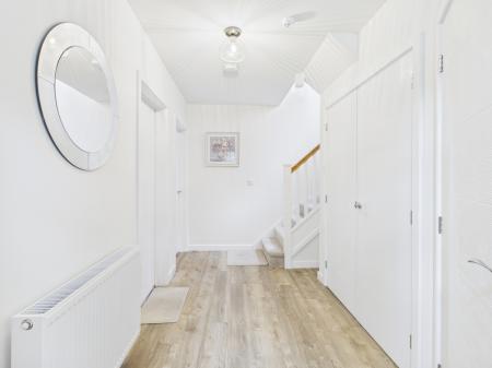 3 bedroom Detached house for sale in Greenkeepers Avenue, Basingstoke, RG23