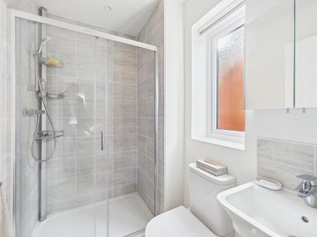 3 bedroom Detached house for sale in Greenkeepers Avenue, Basingstoke, RG23