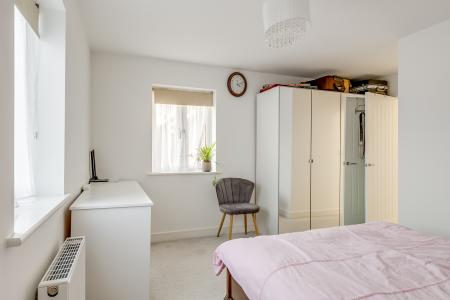 4 bedroom Detached house for sale in Tuddenham Row, Bedford, MK43