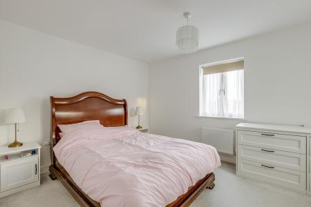 4 bedroom Detached house for sale in Tuddenham Row, Bedford, MK43