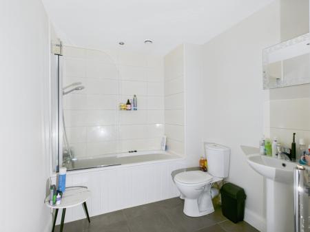 2 bedroom Apartment for sale in 61 Stockmans Lane, Belfast, BT9