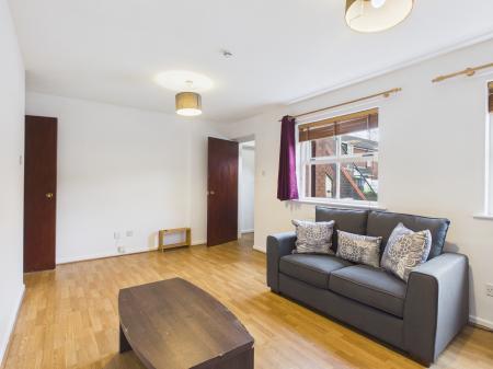 1 bedroom Flat to let in Salisbury Street, Belfast, BT7