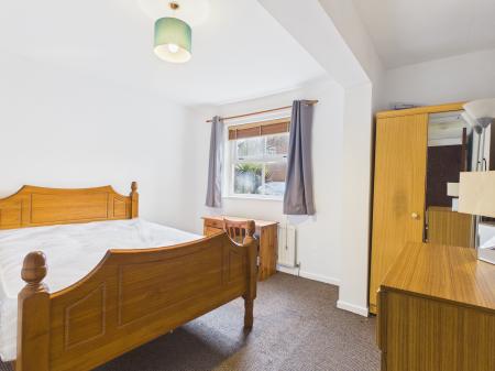 1 bedroom Flat to let in Salisbury Street, Belfast, BT7