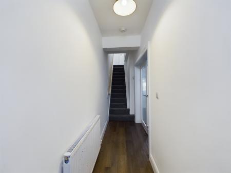 2 bedroom End of terrace house to let in Donegall Road, Belfast, BT12