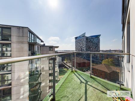 2 bedroom Flat to let in Centenary Plaza, 18 Holliday Street, Birmingham, B1