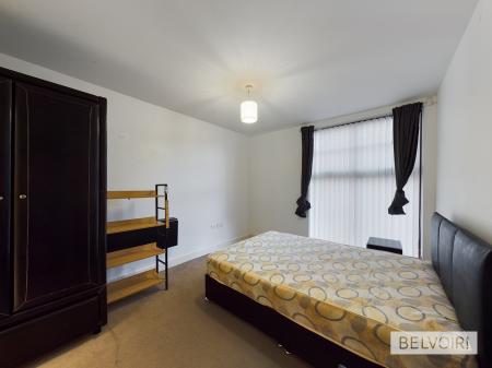 2 bedroom Flat to let in Water Street, Birmingham, B3
