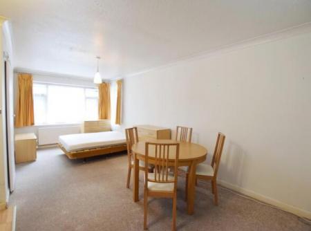 1 bedroom Studio flat for sale in Knyveton Road, Bournemouth