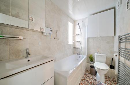 2 bedroom Flat for sale in Wellington Road, Bournemouth