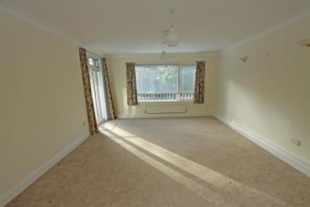 2 bedroom Flat for sale in Lindsay Road, Poole