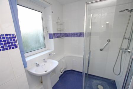 2 bedroom Flat for sale in Lindsay Road, Poole