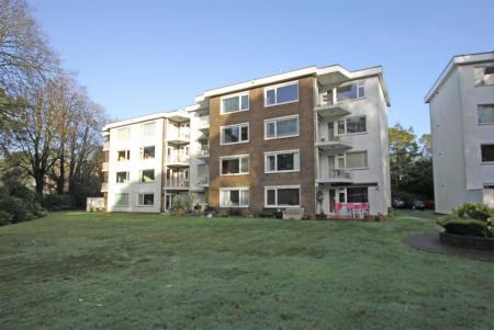 2 bedroom Flat for sale in Lindsay Road, Poole