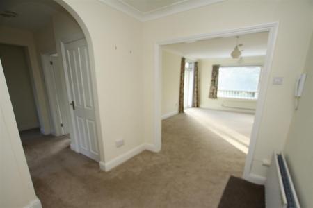 2 bedroom Flat for sale in Lindsay Road, Poole