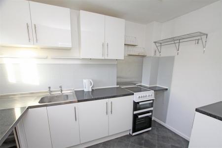 4 bedroom End of terrace house for sale in Slades Farm Road, Bournemouth