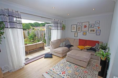 3 bedroom Terraced House for sale in East Way, Bournemouth