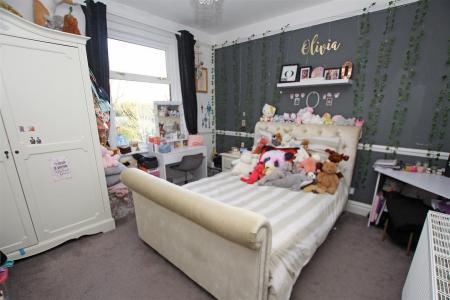 4 bedroom Detached house for sale in Beswick Avenue, Bournemouth