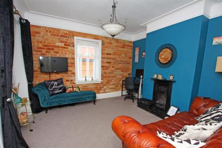 4 bedroom Detached house for sale in Beswick Avenue, Bournemouth