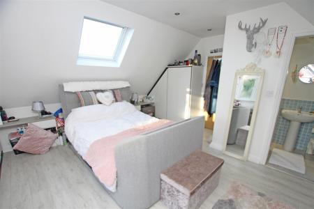 4 bedroom Detached house for sale in Minterne Road, Bournemouth