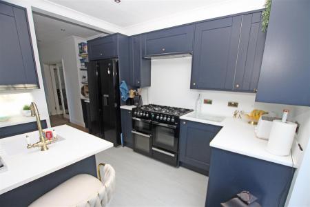 4 bedroom Detached house for sale in Minterne Road, Bournemouth