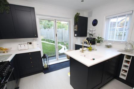 4 bedroom Detached house for sale in Minterne Road, Bournemouth