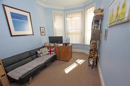 4 bedroom Detached house for sale in Iddesleigh Road, Bournemouth