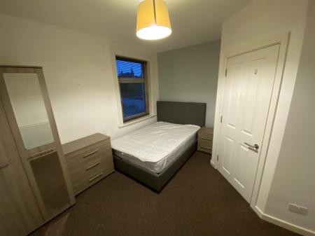 1 bedroom House share to let in Alexandra Road, Poole