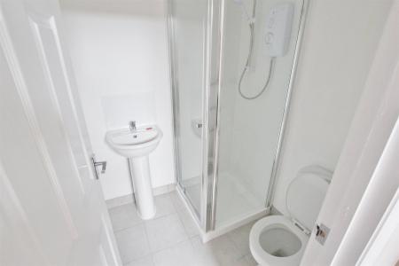 1 bedroom Studio flat to let in Ashley Road, Parkstone, Poole