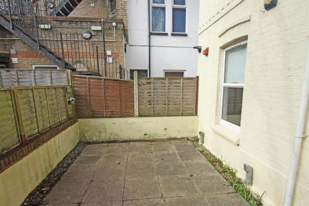1 bedroom Flat to let in Frances Road, Bournemouth