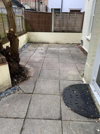 1 bedroom Flat to let in Frances Road, Bournemouth