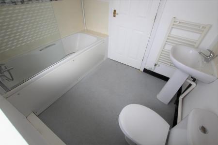 1 bedroom Flat to let in Ashley Road, Poole