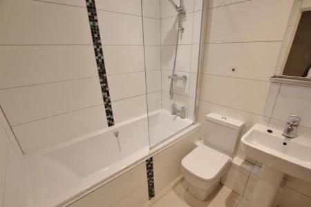 1 bedroom Flat to let in Christchurch Road, Boscombe, Bournemouth