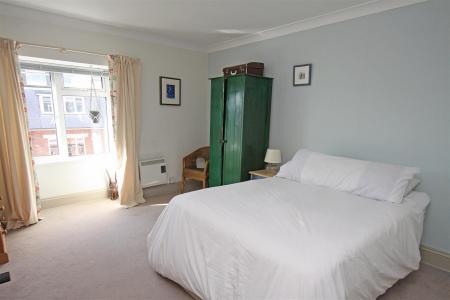 1 bedroom Flat to let in Durley Gardens, Bournemouth