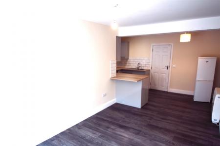 2 bedroom Property to let in Charminster Road, Bournemouth
