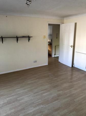 2 bedroom Flat to let in Wellington Road, Bournemouth