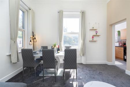 2 bedroom Flat to let in Surrey Road, Bournemouth