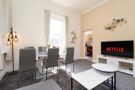 2 bedroom Flat to let in Surrey Road, Bournemouth