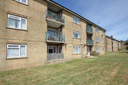 2 bedroom Flat to let in Wimborne Road, Bournemouth