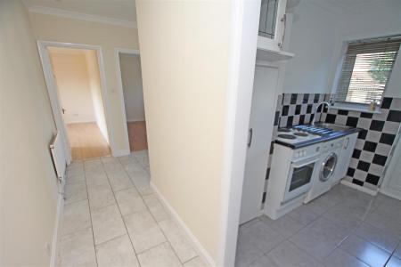 2 bedroom Flat to let in Wimborne Road, Bournemouth