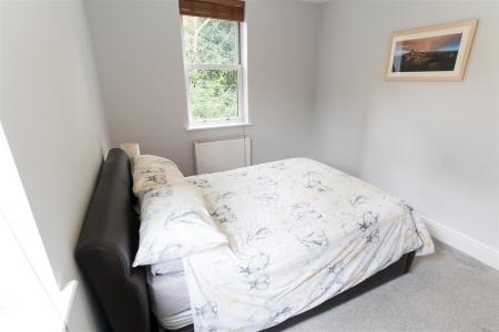 2 bedroom Flat to let in Knyveton Road, Bournemouth