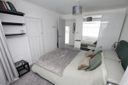 2 bedroom Detached house to let in West Way, Bournemouth