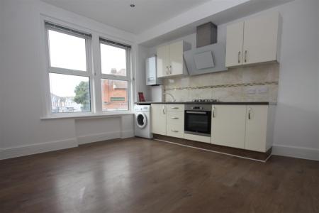 3 bedroom Duplex to let in Kings Road, Bournemouth