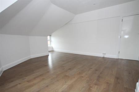 3 bedroom Duplex to let in Kings Road, Bournemouth
