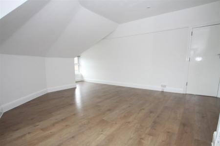 3 bedroom Duplex to let in Kings Road, Bournemouth