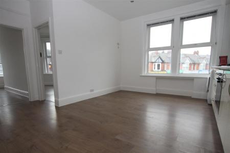 3 bedroom Duplex to let in Kings Road, Bournemouth