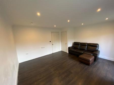 3 bedroom Semi-detached house to let in Wimborne Road, Bournemouth