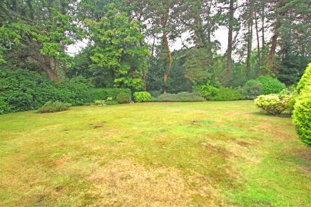 4 bedroom Detached house to let in Wychwood Close, Bournemouth